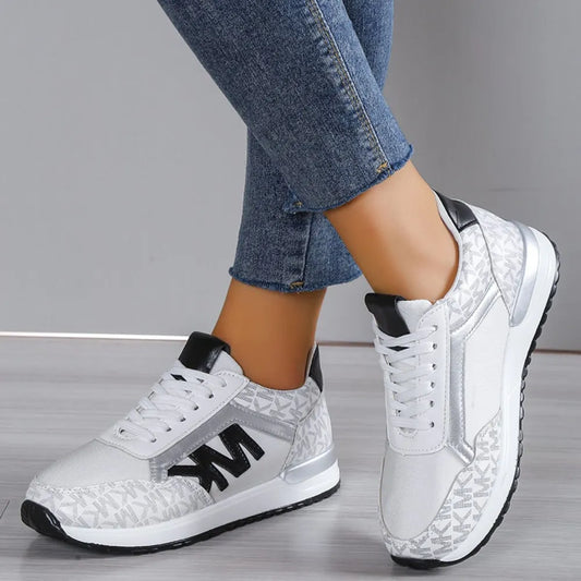 Contrast Lace Up Round Toe Sneakers Light Gray