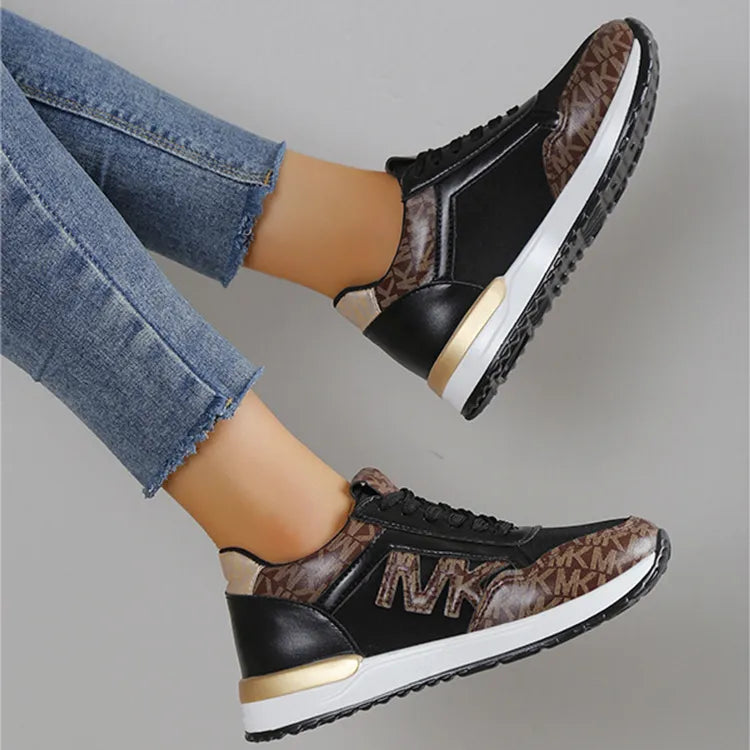 Contrast Lace Up Round Toe Sneakers Black